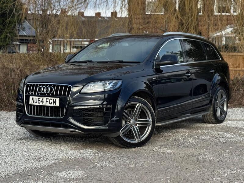 Audi Q7 view 2