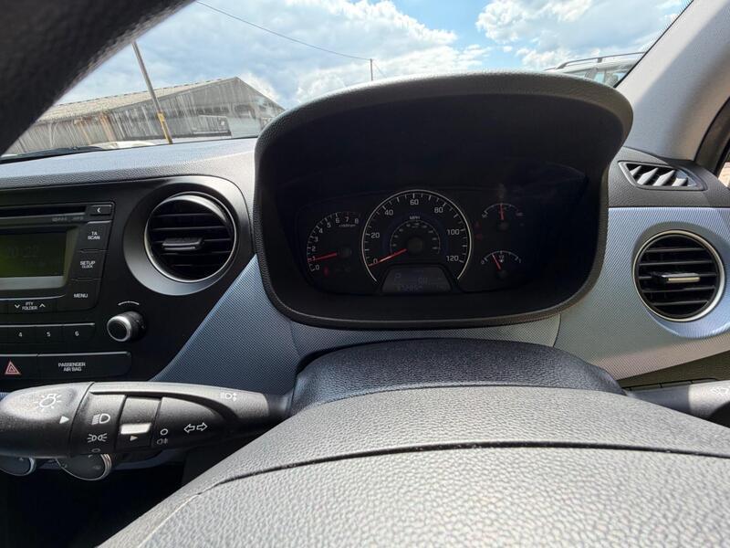 2014 Hyundai i10 — photo 12