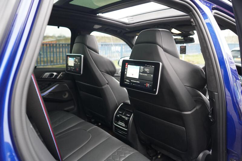 BMW X5 BMW X5 M view 4