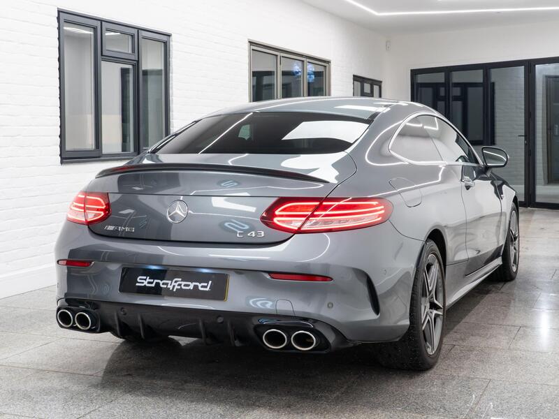 Mercedes-Benz C Class view 3