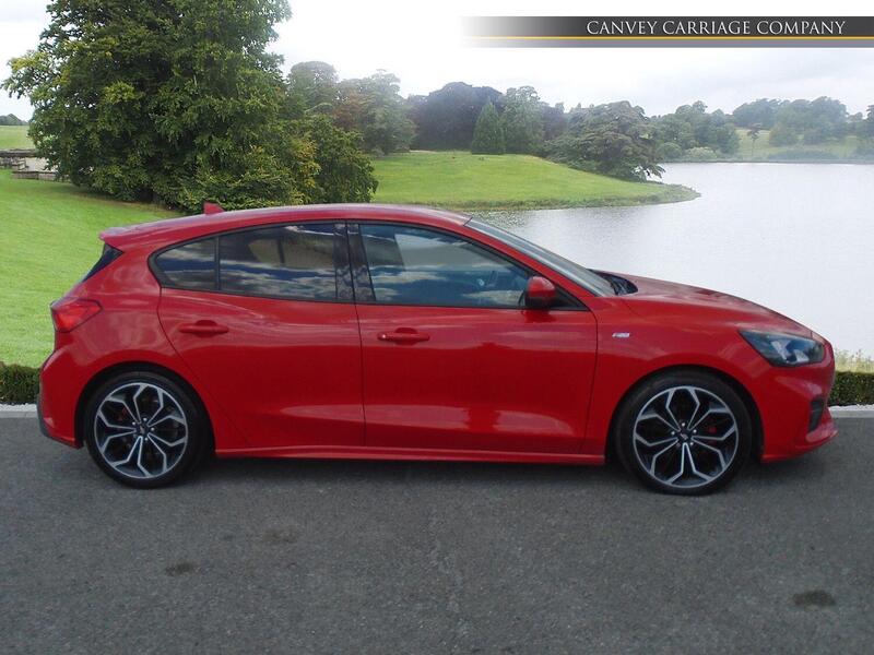 Ford Focus view 5