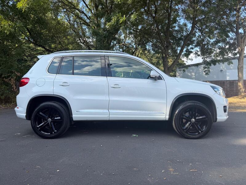 Volkswagen Tiguan view 7