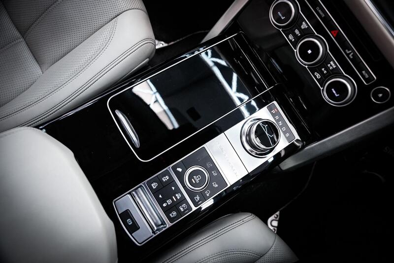 Land Rover Range Rover view 7