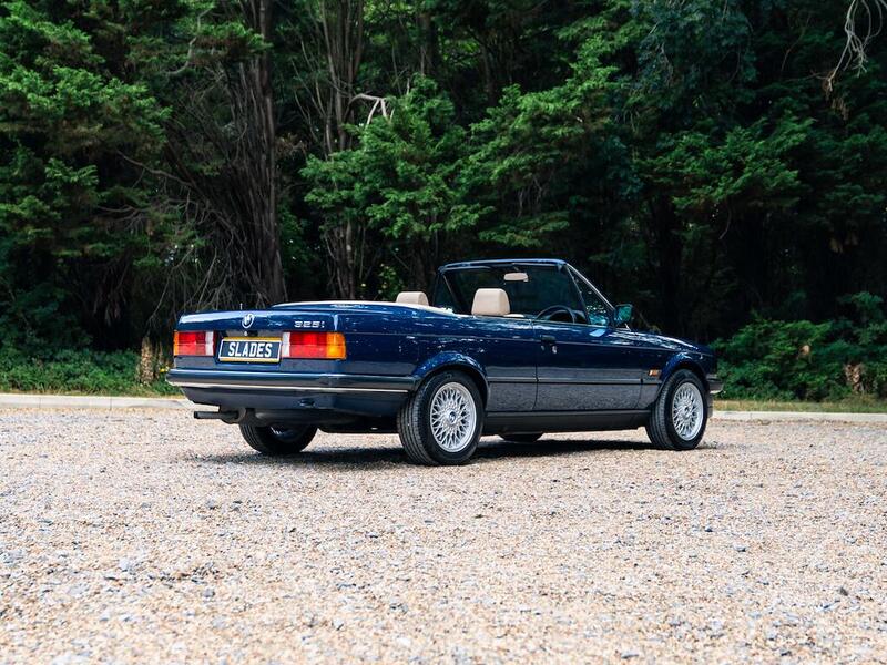 BMW 3 Series view 3