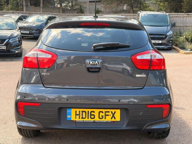 Kia Rio view 7