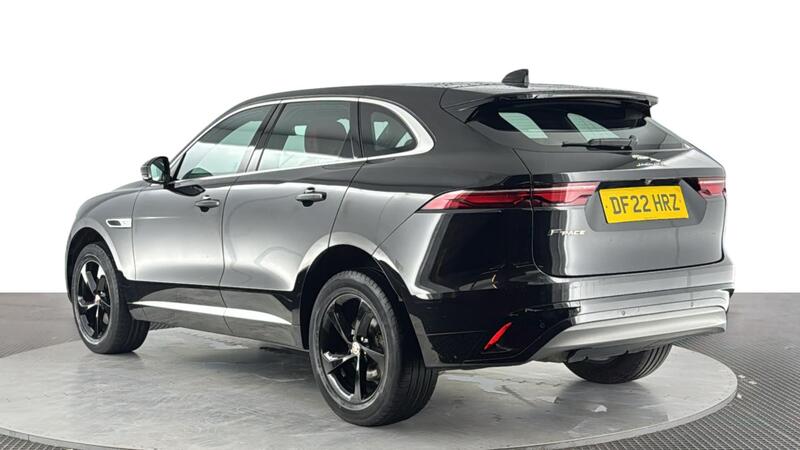 Jaguar F-Pace view 6