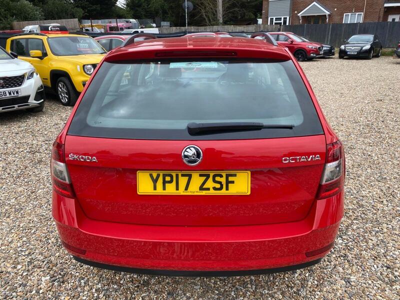 Skoda Octavia view 6