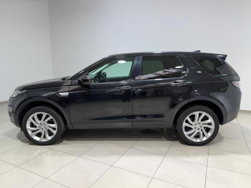 Land Rover Discovery Sport view 6
