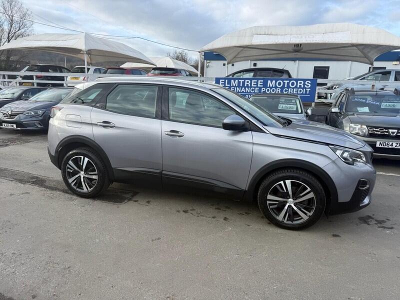 Peugeot 3008 view 6