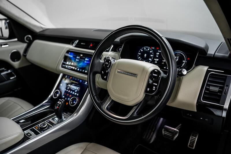 Land Rover Range Rover Sport view 6