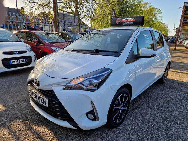 Toyota Yaris main image