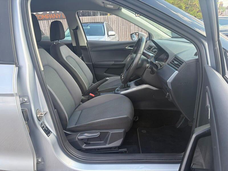 Seat Arona view 5