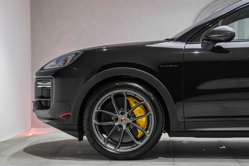 Porsche Cayenne view 4
