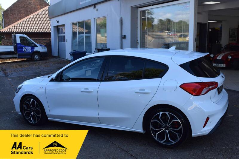 Ford Focus view 6