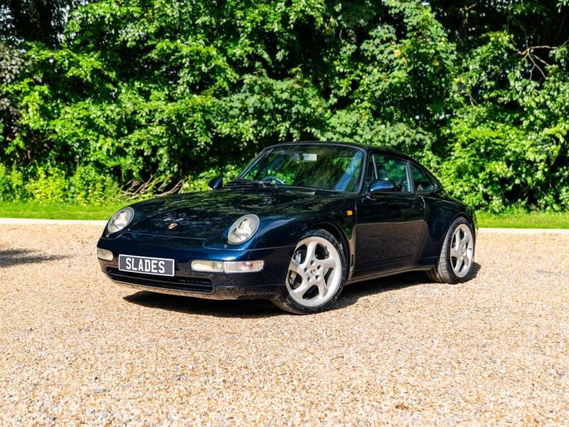 Porsche 911 view 5