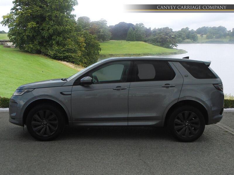 Land Rover Discovery Sport view 5