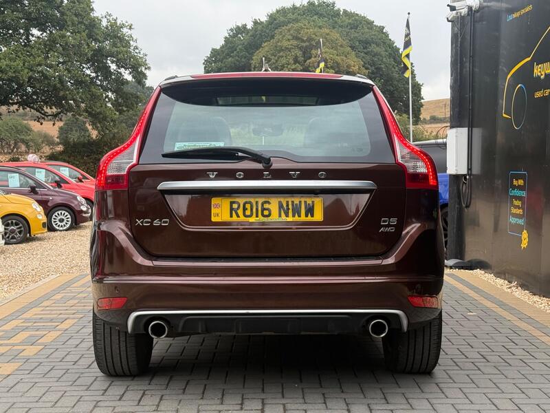 Volvo XC60 view 4