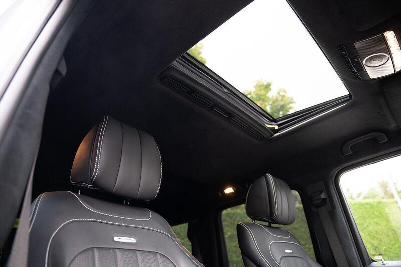 Mercedes-Benz G-Class view 3