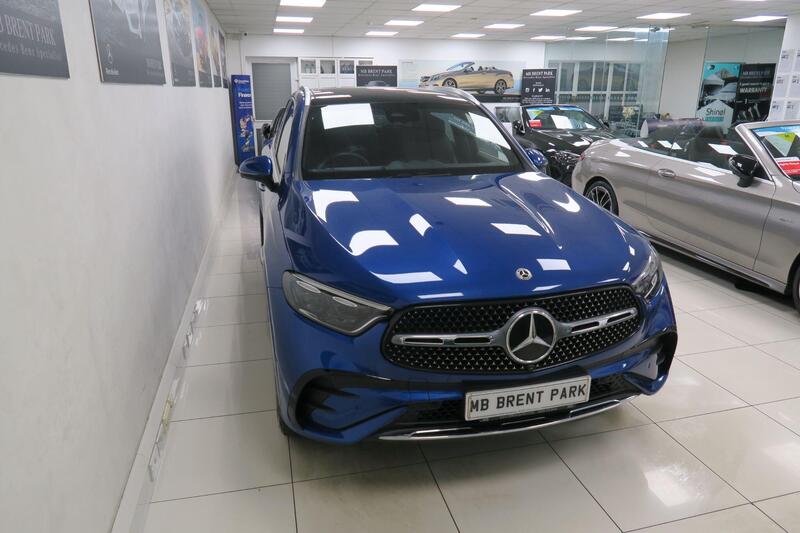 Mercedes-Benz Mercedes-Benz GLC view 3
