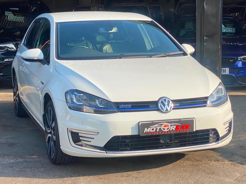 Volkswagen Golf view 5