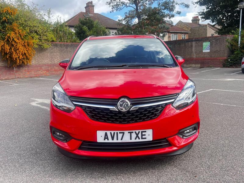 Vauxhall Zafira Tourer view 2