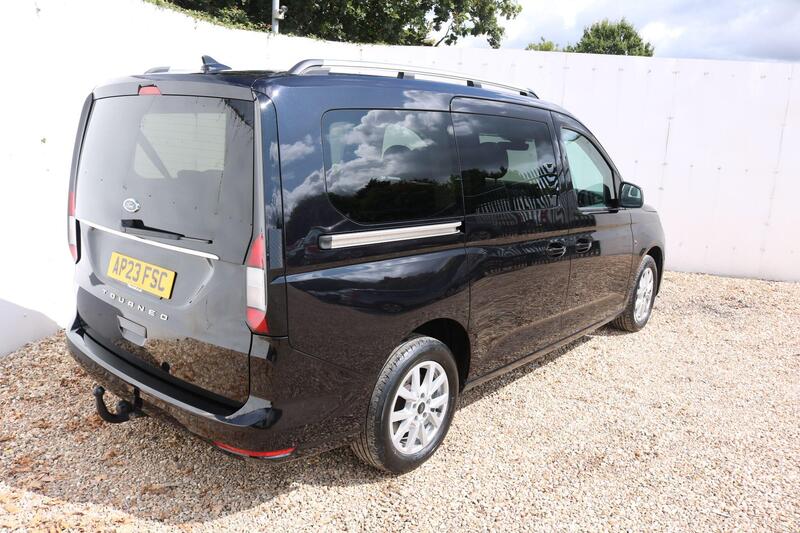 Ford Grand Tourneo Connect view 7