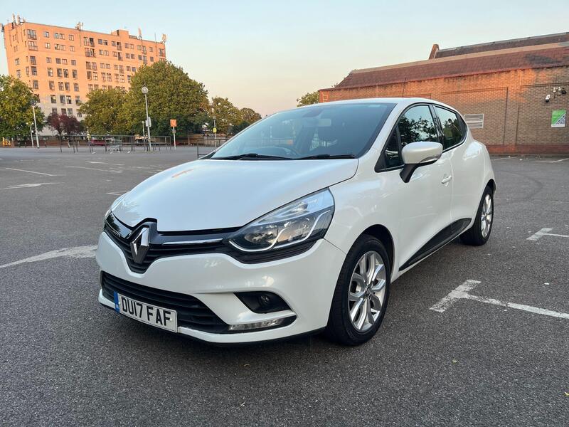 Renault Clio view 3