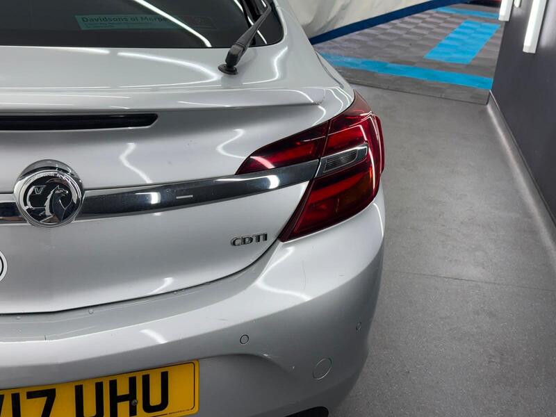 Vauxhall Insignia view 7