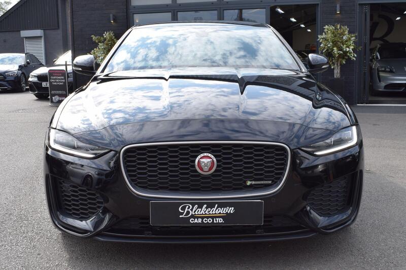 Jaguar Xe view 2