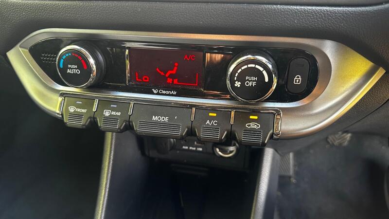 2013 Kia Rio — photo 20