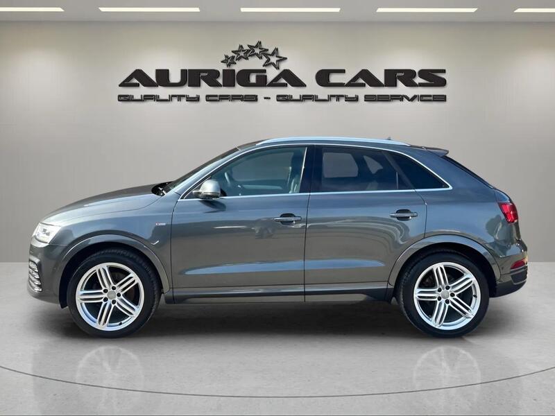 Audi Audi Q3 view 7