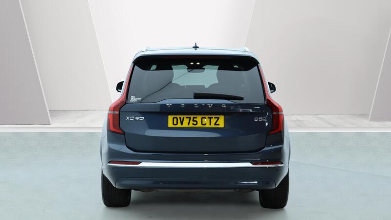 Volvo XC90 view 7