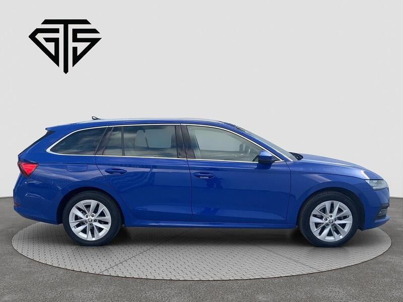 Skoda Octavia view 2