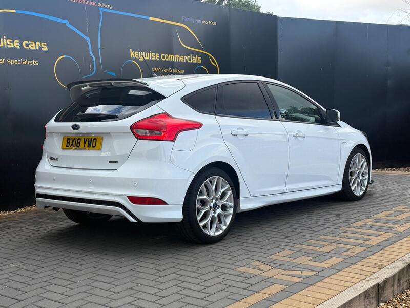 Ford Focus view 5