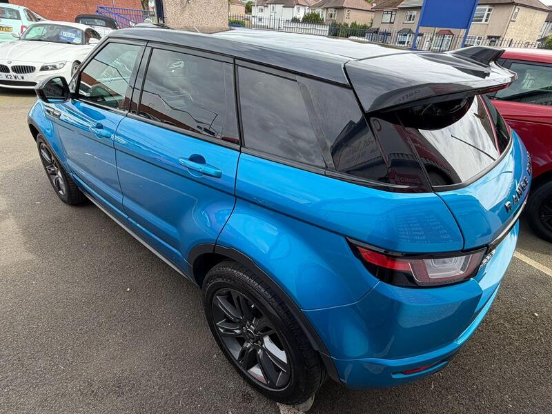 Land Rover Range Rover Evoque view 4
