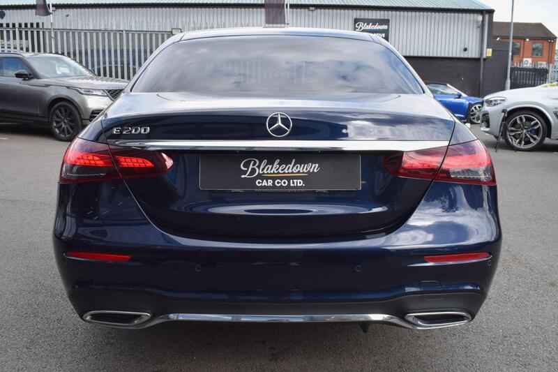 Mercedes-Benz E-Class view 6
