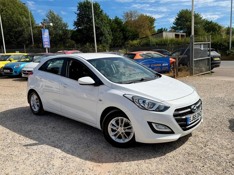 2015 Hyundai I30 in White for sale