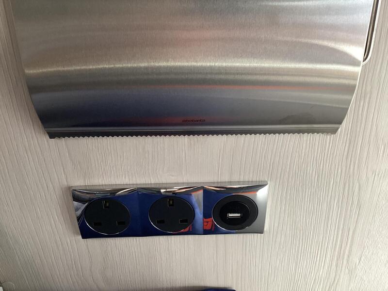 Auto-Sleepers Warwick XL — image 26