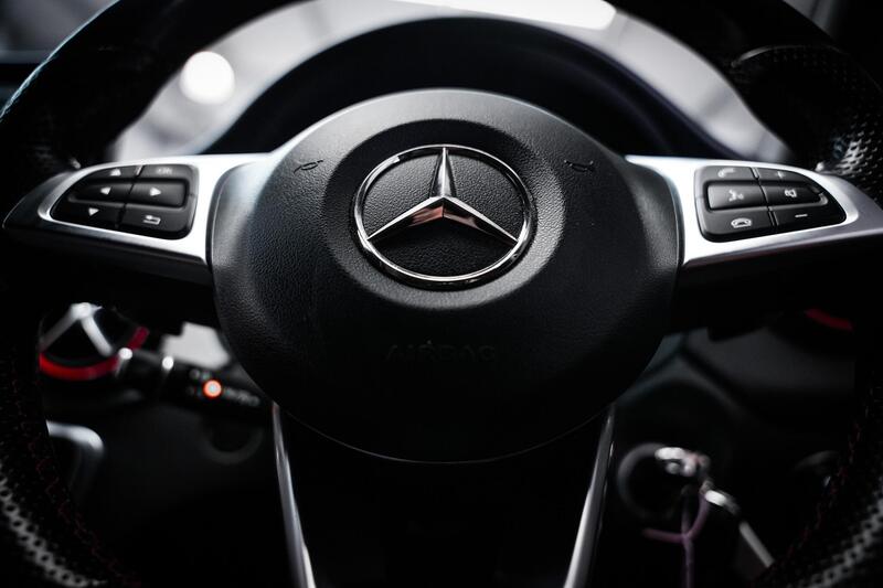 Mercedes-Benz Mercedes-Benz CLA view 7
