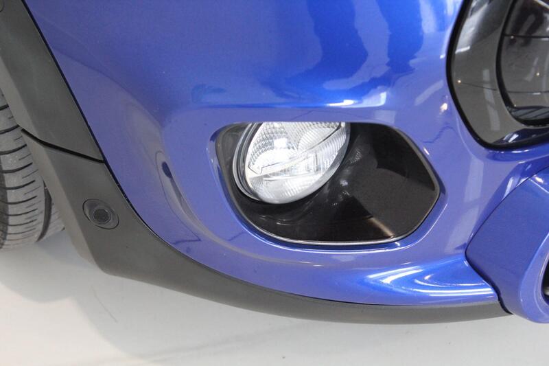 2019 MINI Hatch in Blue — image 42 of 71