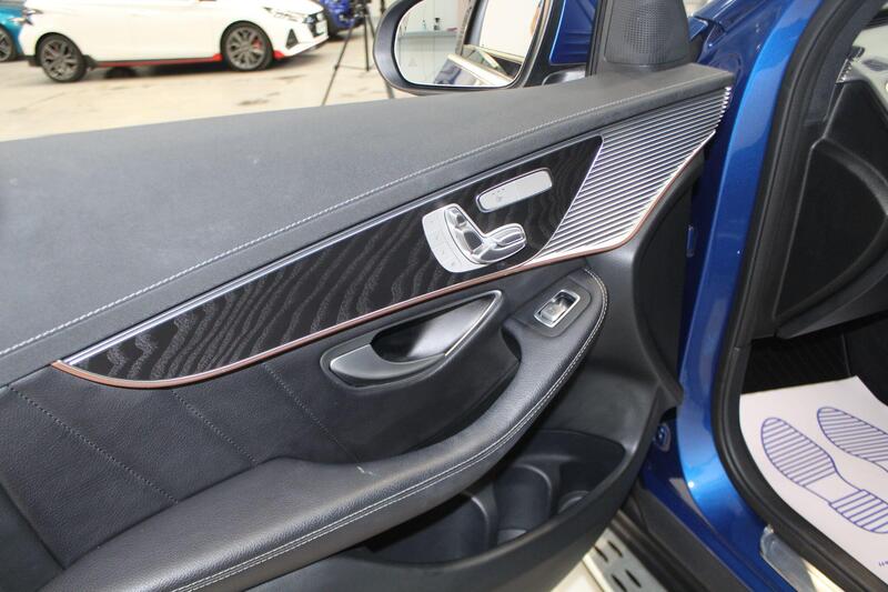 2022 Mercedes-Benz EQC in Blue — image 20 of 100