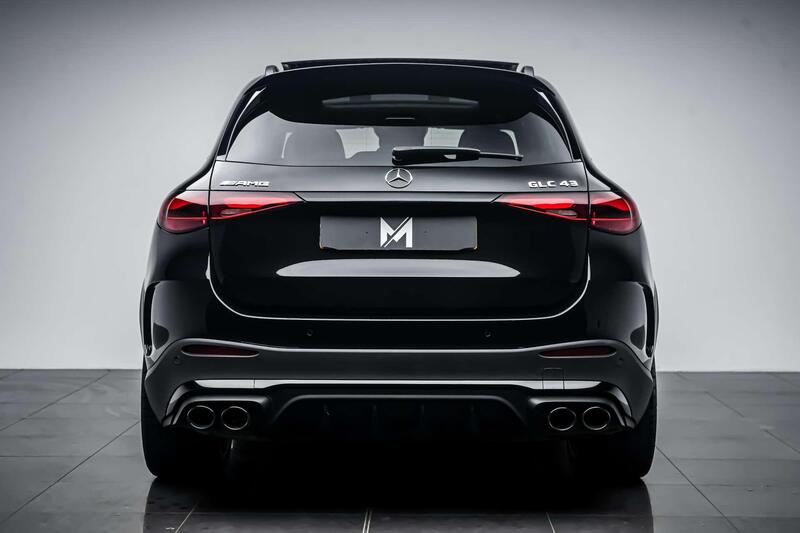 Mercedes-Benz GLC view 4