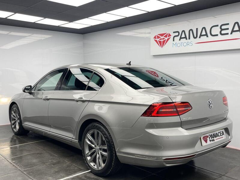 Volkswagen Passat view 25
