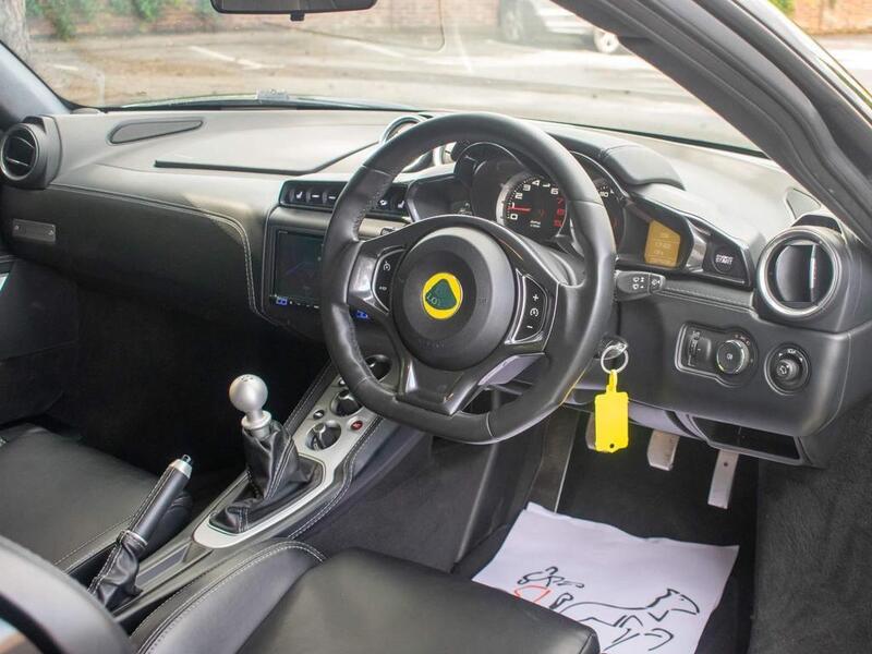 Lotus Evora view 5