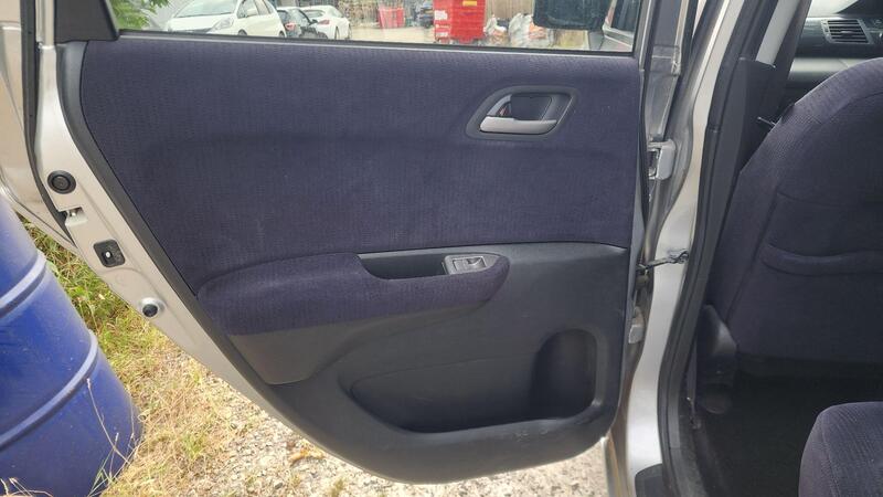 2008 Honda FR-V — photo 36