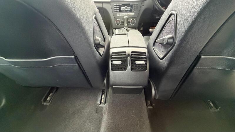 2012 Mercedes-Benz C Class — photo 9