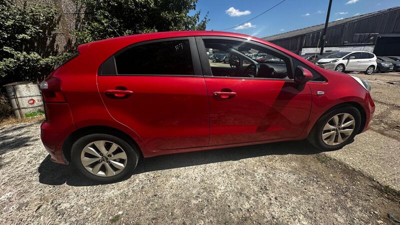 2015 Kia Rio — photo 7