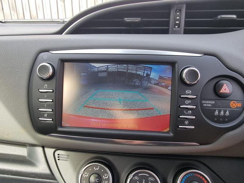 Toyota Yaris view 6