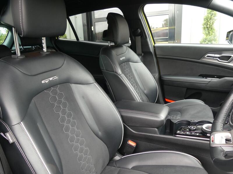 Kia Sportage view 2