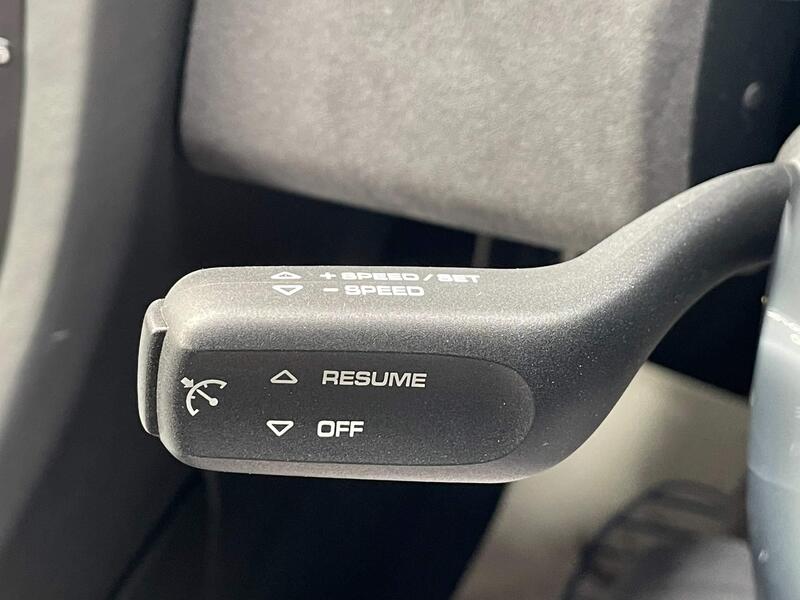 Porsche 911 view 43